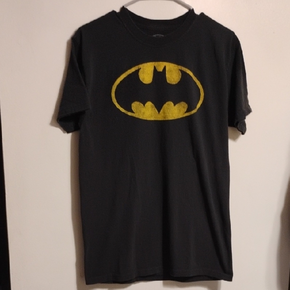 🦇 Classic Batman Logo Tee Black T-Shirt  Size Medium